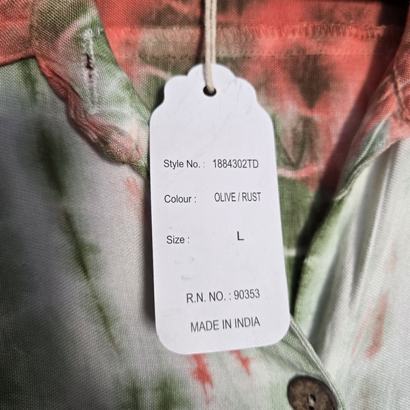 Elegant Tie-Dye Button-Up Midi Dress - Picture 4 of 14